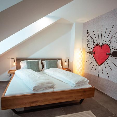 Ferienwohnung Moselherz - Urlaub Im Wein- Und Ferienort Bekond Luaran gambar